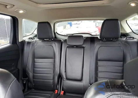 2018 Ford Escape Titanium z USA, uszkodzony, nr VIN 1FMCU9J98JUA01437